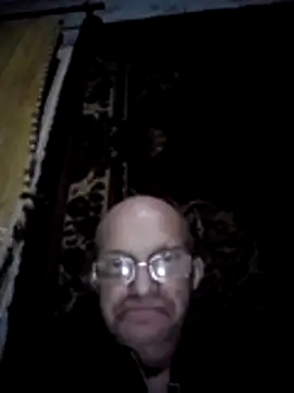 Snapshot of oksana722 chatting on 11-26-25, 08:32 oksana722 online show from 11-26-25, 08:32