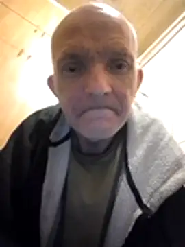 Snapshot of oksana722 chatting on 11-28-25, 12:24 oksana722 online show from 11-28-25, 12:24