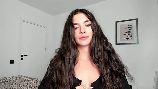 PortraitMarie online show from 02-04-25, 11:49