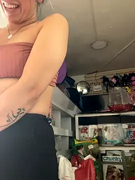 monserrat towers online show from 10-04-25, 12:25