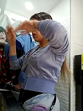 Snapshot of eva-2023 chatting on 09-11-25, 05:57 eva-2023 online show from 09-11-25, 05:57