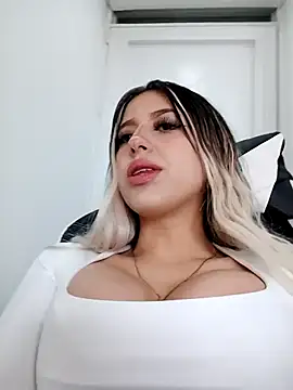 Snapshot of eva-2023 chatting on 11-09-25, 05:55 eva-2023 online show from 11-09-25, 05:55