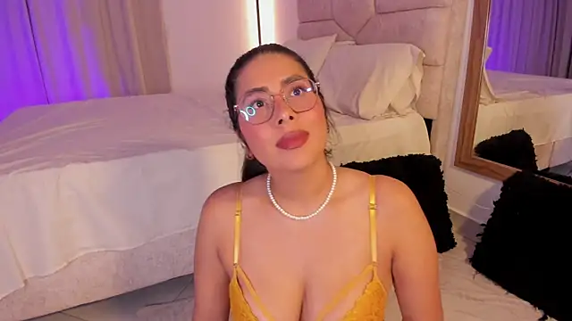 tina olsen07 online show from 04-20-26, 11:17