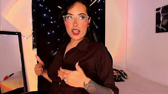 Snapshot of willow_poisson chatting on 01-28-25, 08:15 willow poisson online show from 01-28-25, 08:15