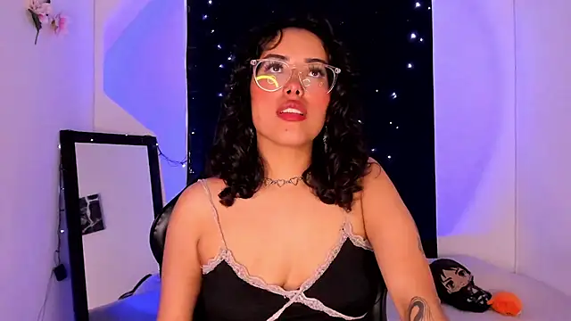 Snapshot of willow_poisson chatting on 02-07-25, 05:29 willow poisson online show from 02-07-25, 05:29