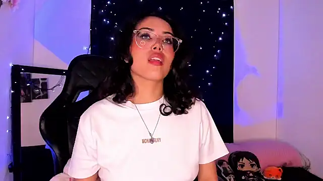 Snapshot of willow_poisson chatting on 03-04-25, 08:38 willow poisson online show from 03-04-25, 08:38