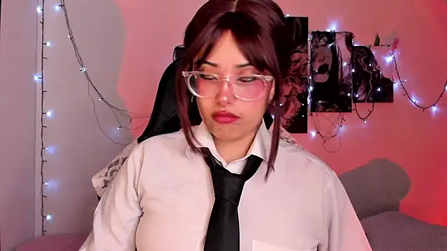 Snapshot of willow_poisson chatting on 11-01-25, 06:10 willow poisson online show from 11-01-25, 06:10