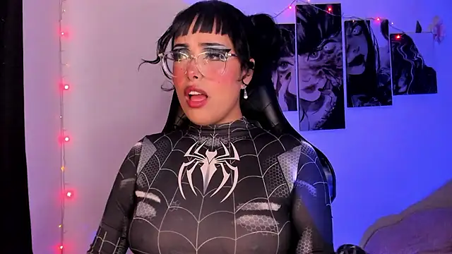 Snapshot of willow_poisson chatting on 01-10-26, 05:15 willow poisson online show from 01-10-26, 05:15