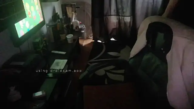 Snapshot of HardAlready chatting on 12-06-24, 08:37 HardAlready online show from 12-06-24, 08:37