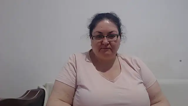 Snapshot of Nykyxo chatting on 05-15-26, 07:15 Nykyxo online show from 05-15-26, 07:15