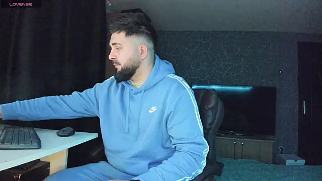 Snapshot of Eduu2322 chatting on 01-09-25, 11:34 Eduu2322 online show from 01-09-25, 11:34