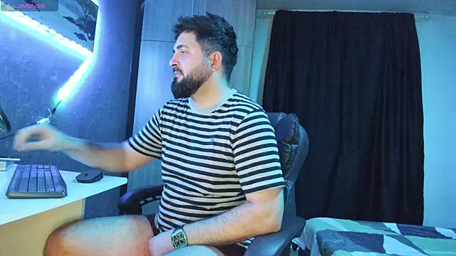 Snapshot of Eduu2322 chatting on 02-02-25, 10:39 Eduu2322 online show from 02-02-25, 10:39