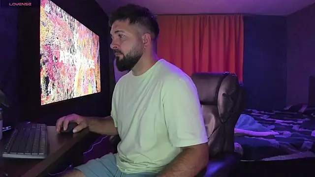 Snapshot of Eduu2322 chatting on 09-24-25, 08:12 Eduu2322 online show from 09-24-25, 08:12