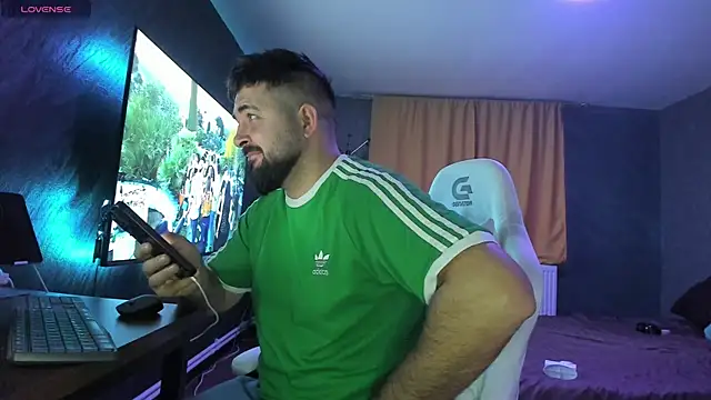 Snapshot of Eduu2322 chatting on 11-03-25, 09:27 Eduu2322 online show from 11-03-25, 09:27