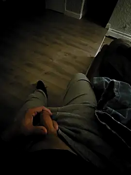 Snapshot of Cemg chatting on 01-13-26, 12:27 Cemg online show from 01-13-26, 12:27