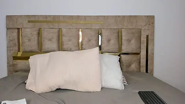 thecrazyadamss  online show from 10-04-25, 02:09