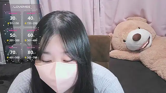 yuinyan3150 online show from 11-19-25, 09:20