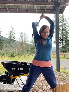 MsSamantha online show from 12-13-24, 09:20