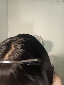 Snapshot of Chall_mee chatting on 03-04-26, 04:24 Chall mee online show from 03-04-26, 04:24