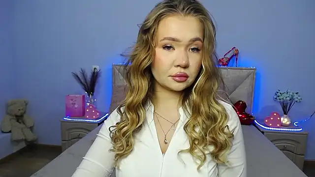 Snapshot of StacyYellig chatting on 01-17-25, 07:49 StacyYellig online show from 01-17-25, 07:49