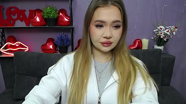 Snapshot of StacyYellig chatting on 03-04-25, 08:49 StacyYellig online show from 03-04-25, 08:49