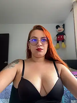 Snapshot of eva__xox chatting on 05-08-26, 08:36 eva xox online show from 05-08-26, 08:36