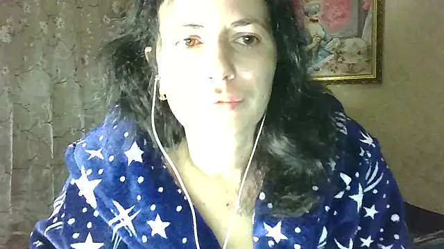 Snapshot of StunnigArt chatting on 03-17-25, 02:30 StunnigArt online show from 03-17-25, 02:30