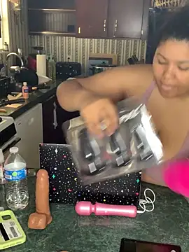 Snapshot of KittyLoroi chatting on 03-27-26, 07:24 KittyLoroi online show from 03-27-26, 07:24