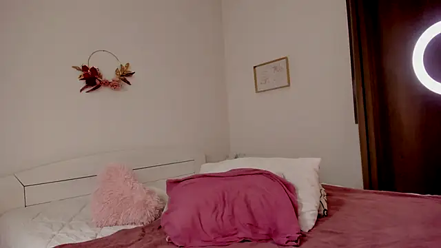 Snapshot of Anna_Sinner chatting on 02-28-25, 09:25 Anna Sinner online show from 02-28-25, 09:25