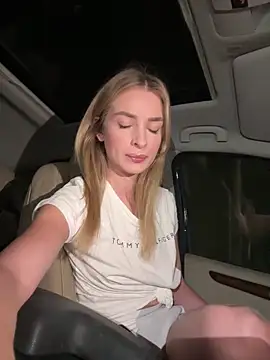 Snapshot of EvieEvans chatting on 12-01-24, 09:59 EvieEvans online show from 12-01-24, 09:59