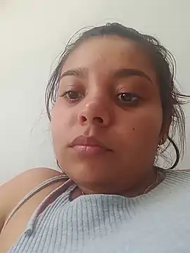 Snapshot of stefanie010 chatting on 12-27-24, 03:48 stefanie010 online show from 12-27-24, 03:48