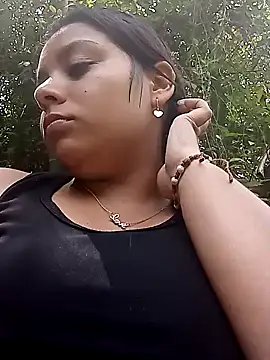 Snapshot of stefanie010 chatting on 01-19-25, 06:21 stefanie010 online show from 01-19-25, 06:21