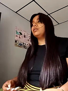 Snapshot of stefanie010 chatting on 02-03-25, 08:35 stefanie010 online show from 02-03-25, 08:35