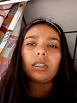 Snapshot of stefanie010 chatting on 02-16-25, 06:43 stefanie010 online show from 02-16-25, 06:43