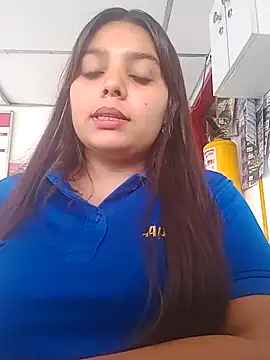 Snapshot of stefanie010 chatting on 03-13-25, 08:43 stefanie010 online show from 03-13-25, 08:43