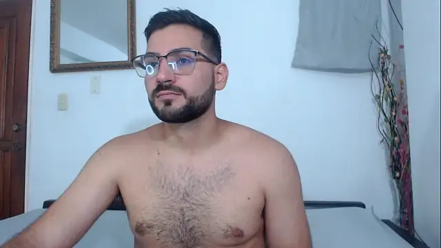 Snapshot of _Araboys_ chatting on 06-20-26, 02:03 Araboys online show from 06-20-26, 02:03
