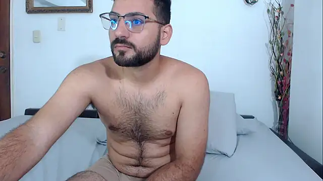 Snapshot of _Araboys_ chatting on 06-29-26, 08:31 Araboys online show from 06-29-26, 08:31