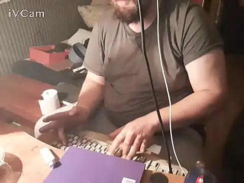 Snapshot of Wymiar98 chatting on 12-25-24, 07:02 Wymiar98 online show from 12-25-24, 07:02