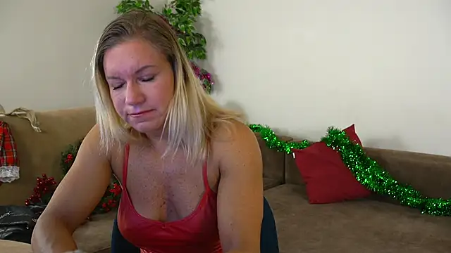 Violet Adler online show from 12-12-24, 03:43