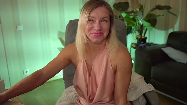 Violet Adler online show from 01-14-25, 05:40