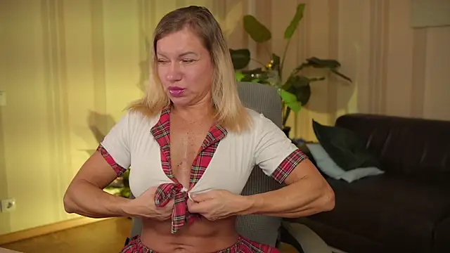 Violet Adler online show from 01-16-25, 06:25