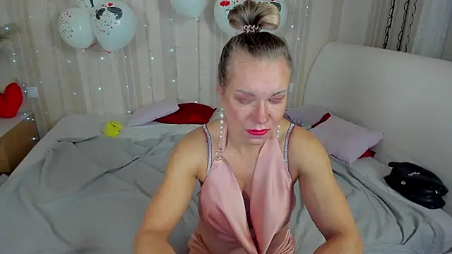 Violet Adler online show from 02-20-25, 06:39