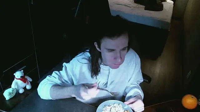 Snapshot of izilizi_23 chatting on 12-05-24, 12:22 izilizi 23 online show from 12-05-24, 12:22