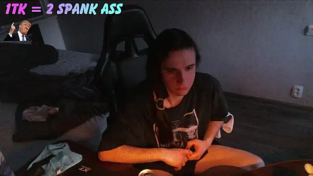 Snapshot of izilizi_23 chatting on 03-04-26, 03:29 izilizi 23 online show from 03-04-26, 03:29