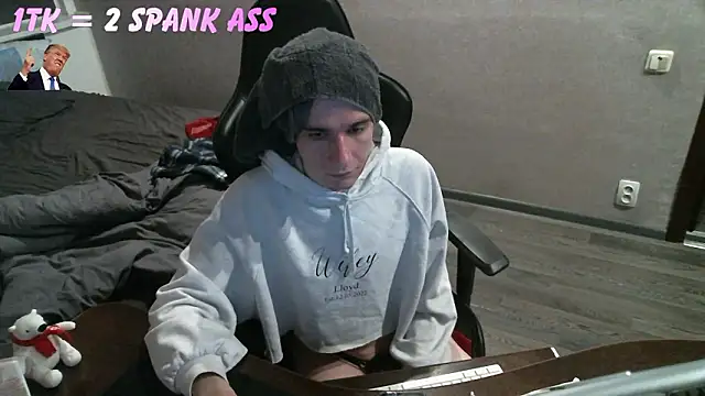 Snapshot of izilizi_23 chatting on 03-16-26, 04:33 izilizi 23 online show from 03-16-26, 04:33