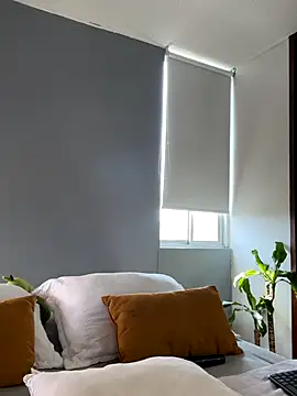 santiago 01 online show from 12-15-25, 07:51