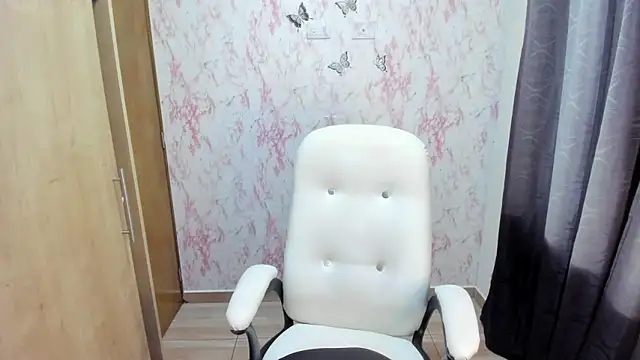 RoryDior online show from 09-26-25, 05:22