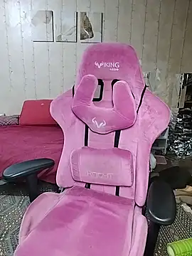 DenisHailey online show from 04-16-26, 08:09