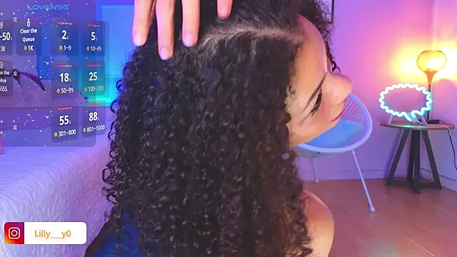 LillyDolls23 online show from 01-19-25, 06:00