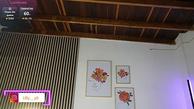 LillyDolls23 online show from 11-05-25, 01:00